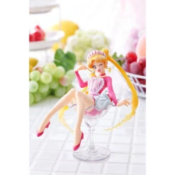 Bandai Sweeties SailorMoon Tsukino Usagi Fruit Parlor Ver. -Model Saga Shop 009 13900.1474614603