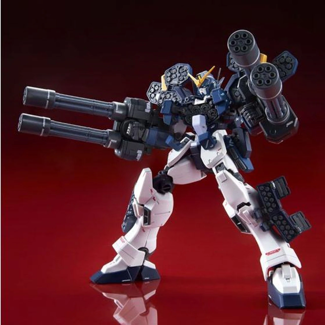 Bandai MG 1/100 Gundam Heavy ARMS CUSTOM EW Plastic Model ( NOV 2020 ) 6 Bandai MG 1/100 Gundam Heavy ARMS CUSTOM EW Plastic Model ( NOV 2020 ) - Image 4