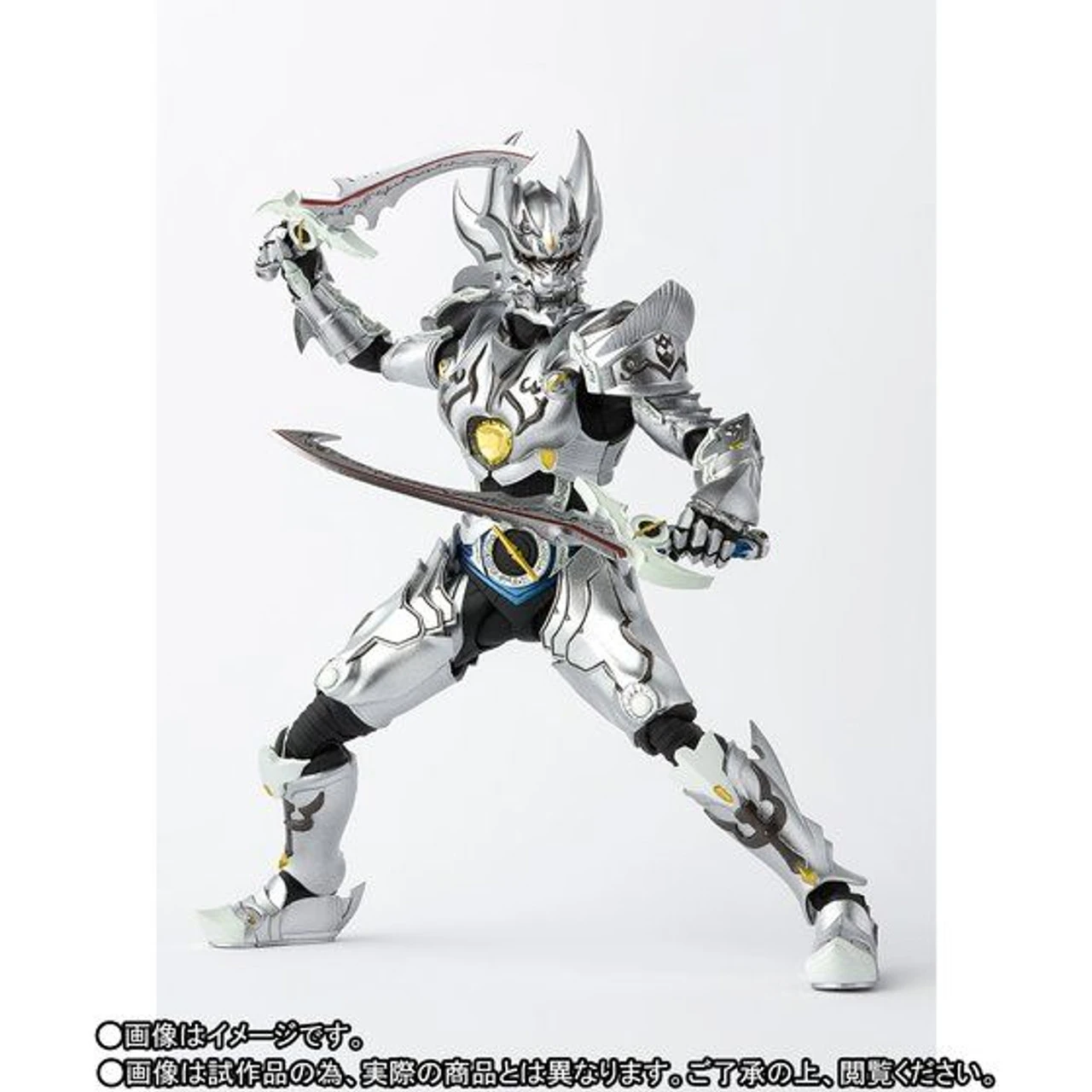 Bandai S.H.Figuarts Garo - Silver Fang Knight Zero Action Figure 4 Bandai S.H.Figuarts Garo - Silver Fang Knight Zero Action Figure - Image 2
