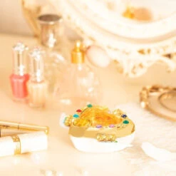 Bandai Pretty Guardian Sailor Moon Eternal Moon Article Jewelry Case -Model Saga Shop 1000127205 5 43055.1536903959