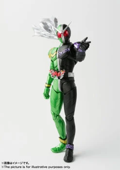 Bandai S.H.Figuarts (Shinkoccou Seihou) Kamen Rider W Cyclone Joker Action Figure