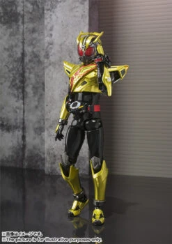 Bandai S.H.Figuarts Kamen Masked Rider Gold Drive Action Figure -Model Saga Shop item 0000011391 4jqVQ14L 01 90318.1462868192