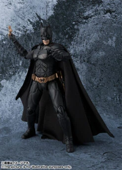Bandai S.H.Figuarts BATMAN (The Dark Knight) Action Figure -Model Saga Shop item 0000011700 XR5ntAUd 05 96568.1486029644