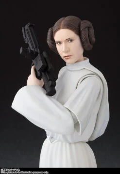 Bandai S.H.Figuarts Princess Leia Organa (Star Wars: A New Hope) Action Figure