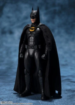 Bandai S.H.Figuarts Batman (The Flash) Action Figure